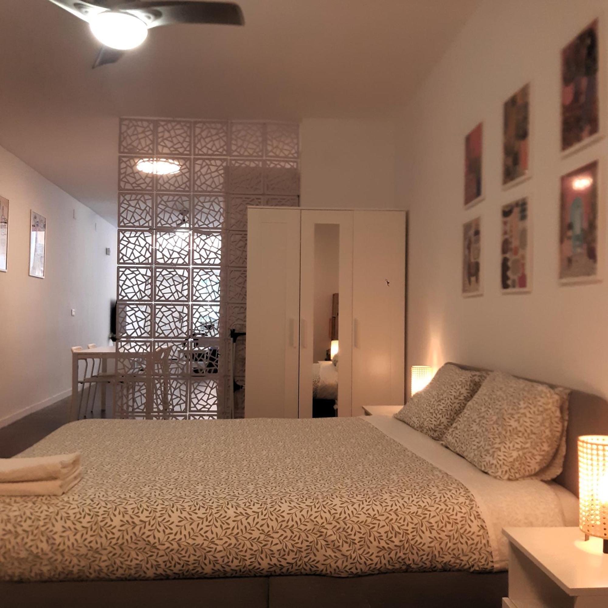 La Caramba Amplio Apartamento En La Playa Málaga Buitenkant foto